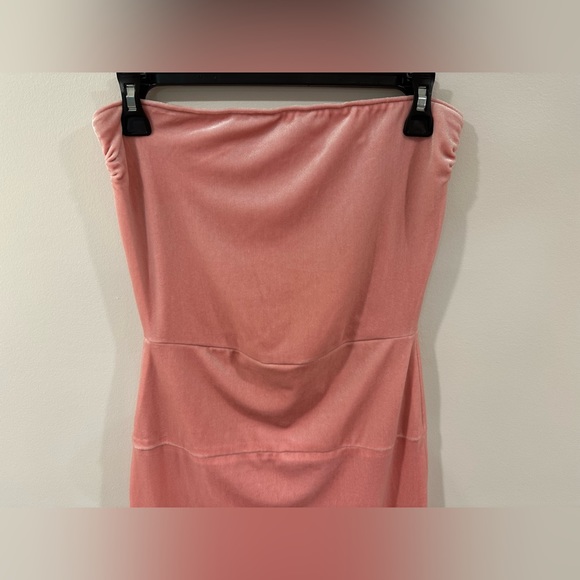 Norma Kamali Pink Velvet Strapless Dress - Picture 3 of 12